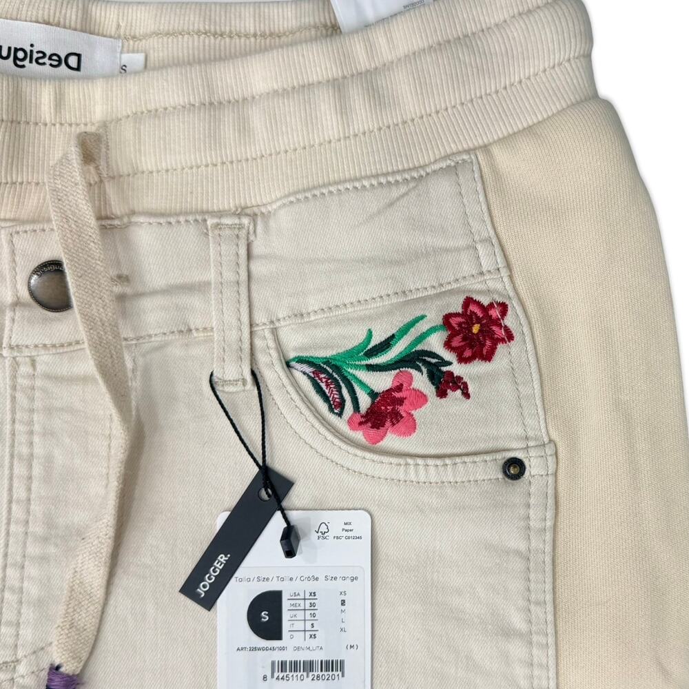 Desigual Cream Ecru Floral Embroidered Jogger Lita Raw Hem Jeans size S NEW Tags - Picture 9 of 12